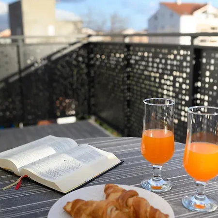 Lila Apartament *