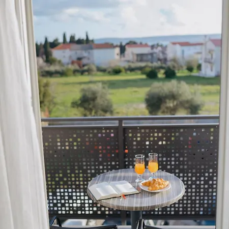 Lila Apartmán
