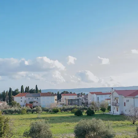 Lila Apartament Kaštel Stari