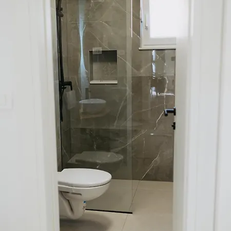 Lila Apartament Kaštel Stari